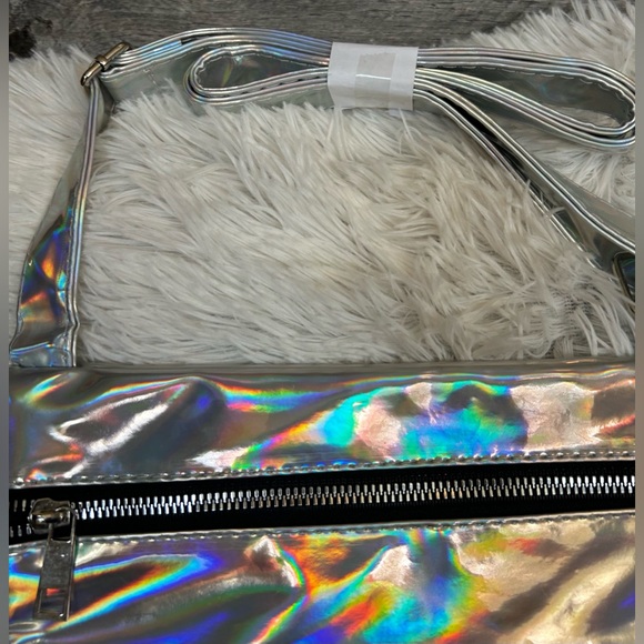 NWT-Betty Boop Homographic Crossbody Bag. - Picture 6 of 7